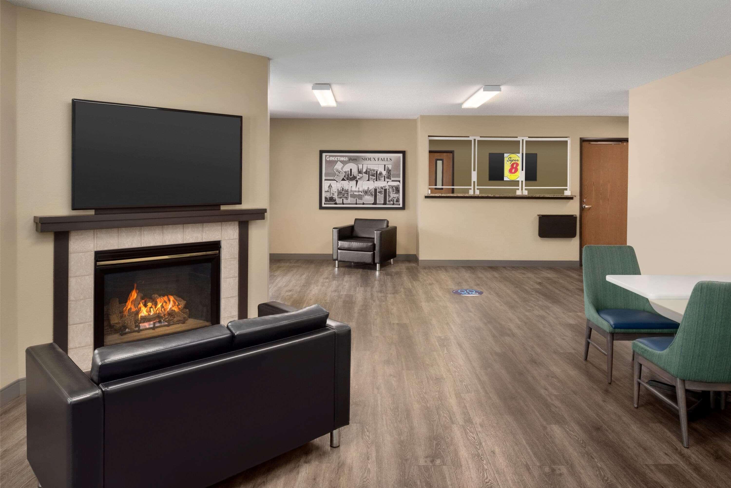 Super 8 By Wyndham Sioux Falls Luaran gambar