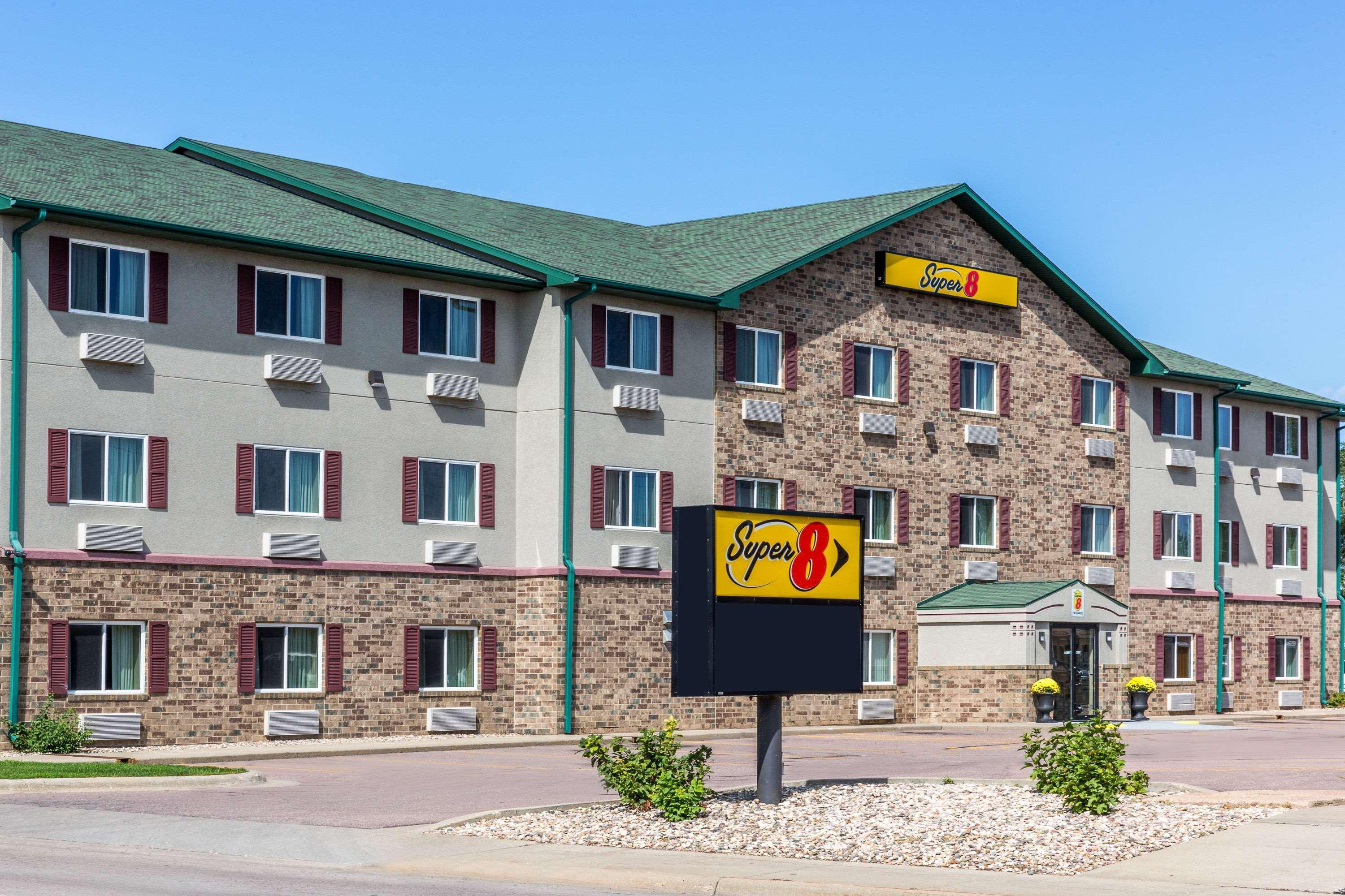 Super 8 By Wyndham Sioux Falls Luaran gambar